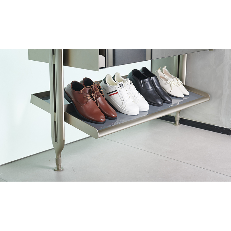 Column-Type Open Cloakroom And Hardware Accessories