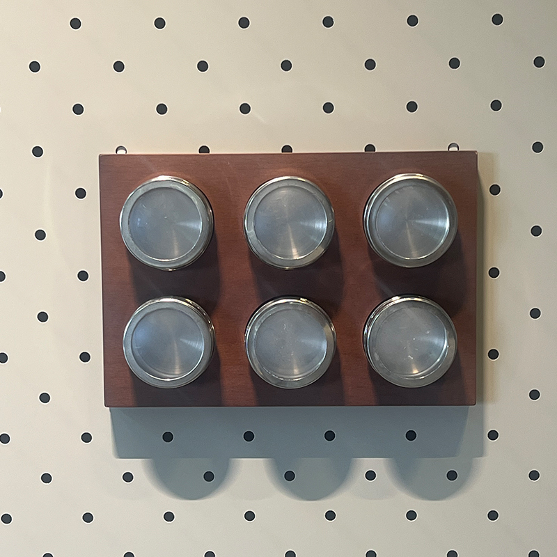 How can the toughness of high-quality carbon steel pegboards and accessories be guaranteed?